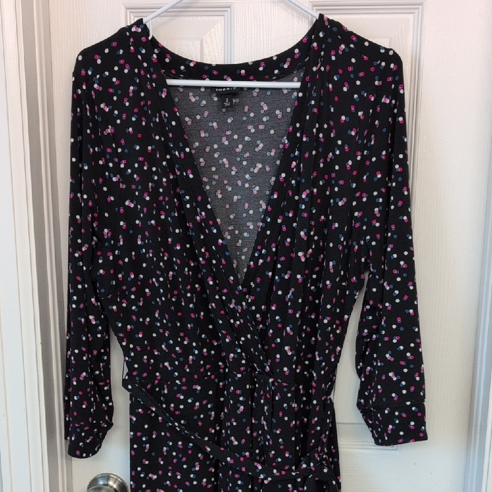 Black Floral Wrap Dress with Pink Accents - Brand - Picture 4 of 13